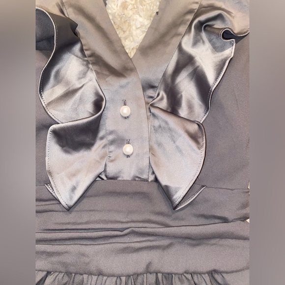 Gray BCBGeneration Dress size 4 - Picture 3 of 8